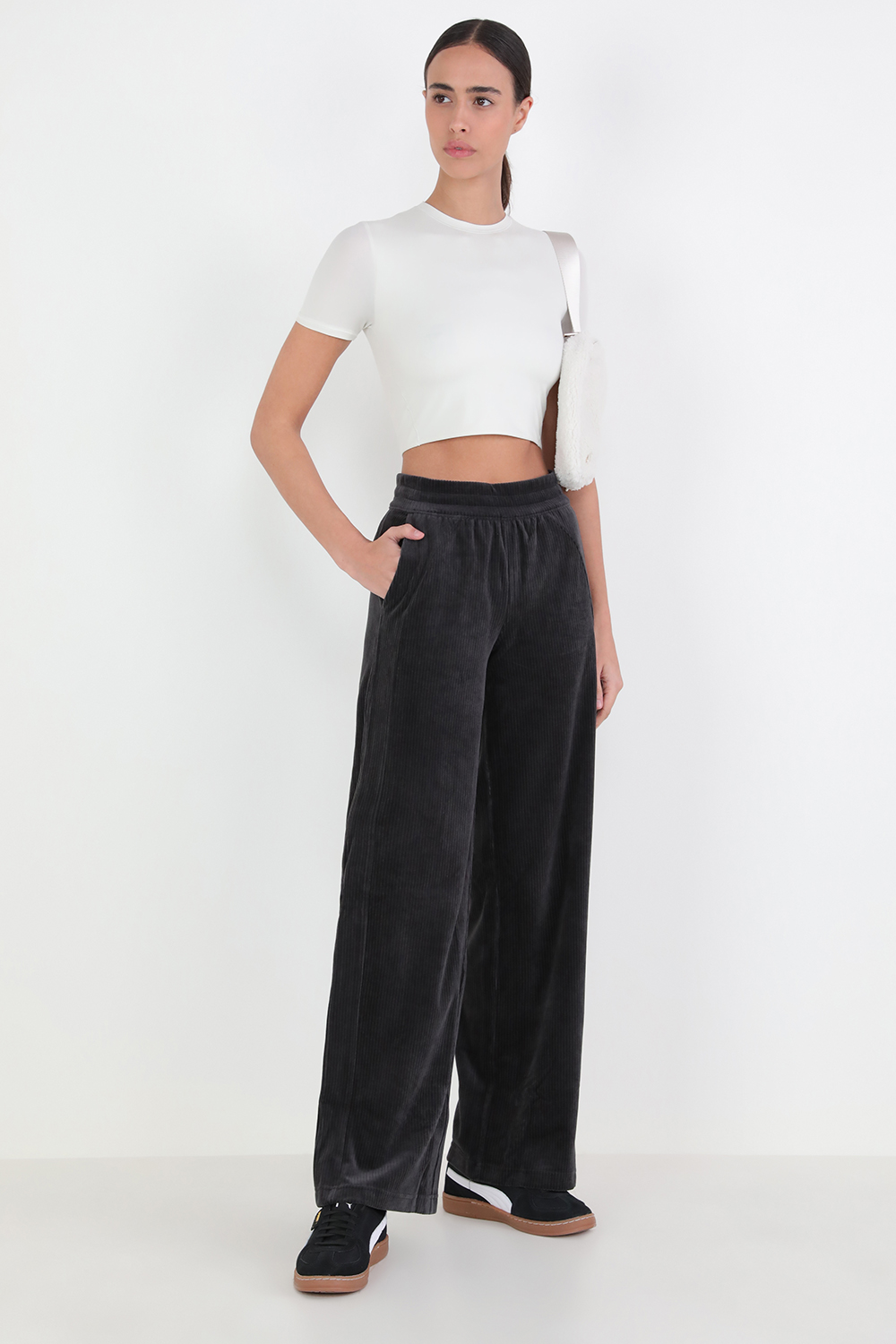 Scuba Mid-Rise Wide-Leg Velvet Cord